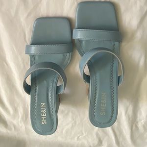 Size 8 Blue Summer Sandals 2 inch heel